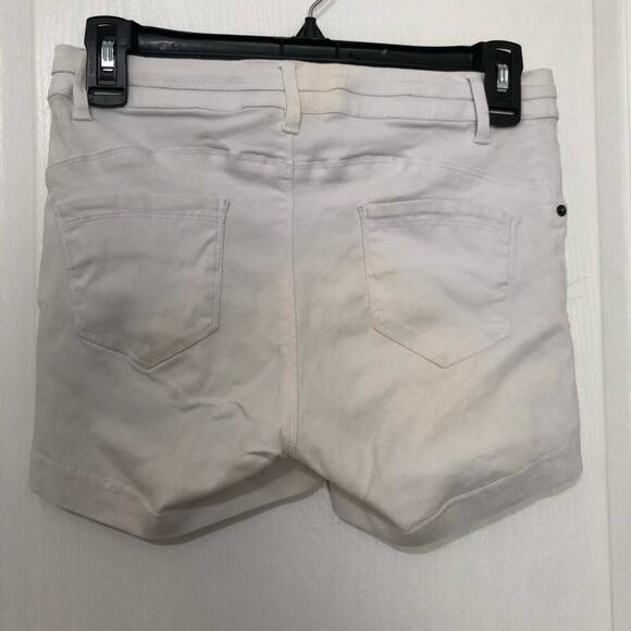 Body By Us Women's Denim Shorts Stretch Flat‎ Front Pockets White Size Large - Picture 5 of 7